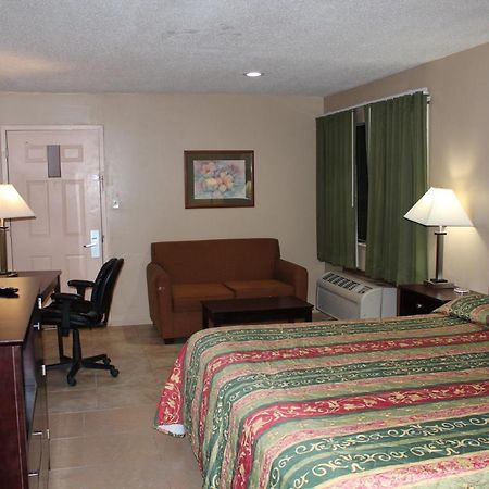 Highland Inn Denham Springs Baton Rouge East Exterior photo